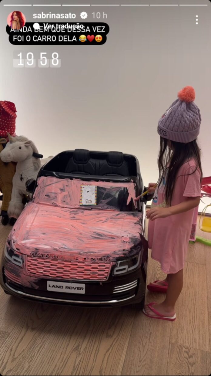 Sabrina Sato Flagra A Filha Pintando Seu Carro Amo Rosa