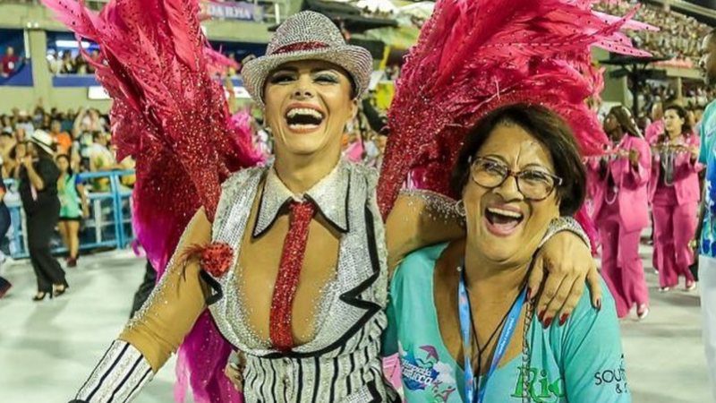 Viviane Araújo celebra aniversário da mãe com linda homenagem nas redes sociais: ''Minha rainha!''