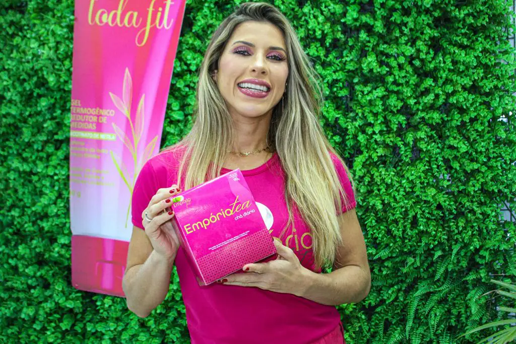 Empório Fit Faz Sucesso Na Feira Natural Tech, Com As Musas Da Marca Fernanda Lacerda E Ana Paula Minerato. 2 Ana Paula Minerato No Stand Da Empório Fit Na Feira Natural Tech - Crédito Das Fotos Jessica Matias E Flavio Montenegro
