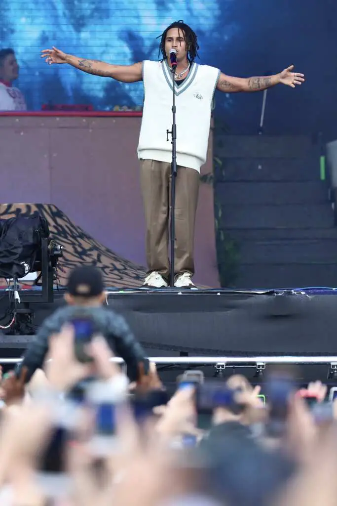 Com Protesto Político, Matuê Abre Terceiro Dia De Shows Com Chuva No Palco Sunset 2 Frf 6676 Egobrazil