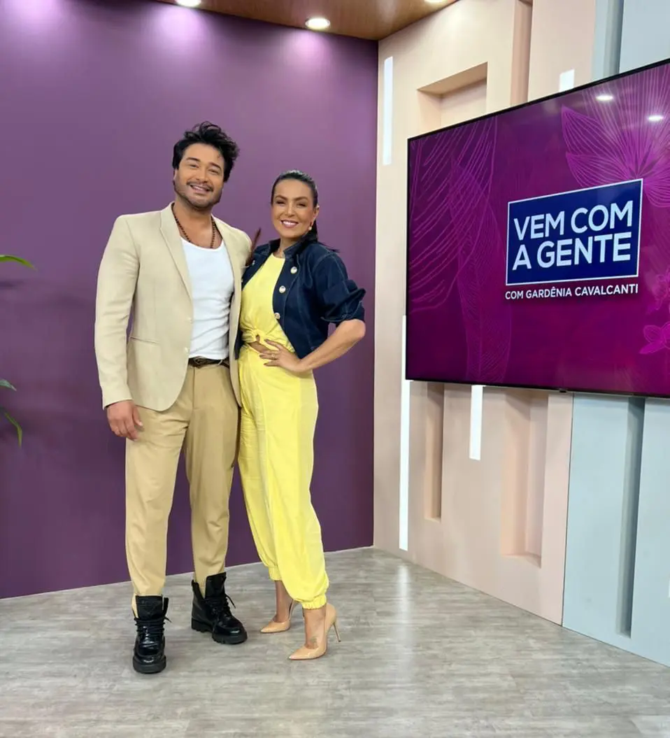 Empreendedor Diogo Mello Participa Do Programa 'Vem Com A Gente' Com Gardênia Cavalcanti 4 Empreendedor Diogo Mello E A Apresentadora Gardênia Cavalcante - Crédito Da Foto: Divulgação / @Renatocipriano