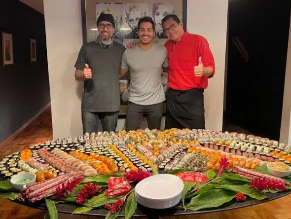 Poderosa Tóquio Sushi Se Torna A Grande Estrela Na Festa Dada Pelo Cantor Dienis 2 Crédito Da Foto: Acervo Pessoal