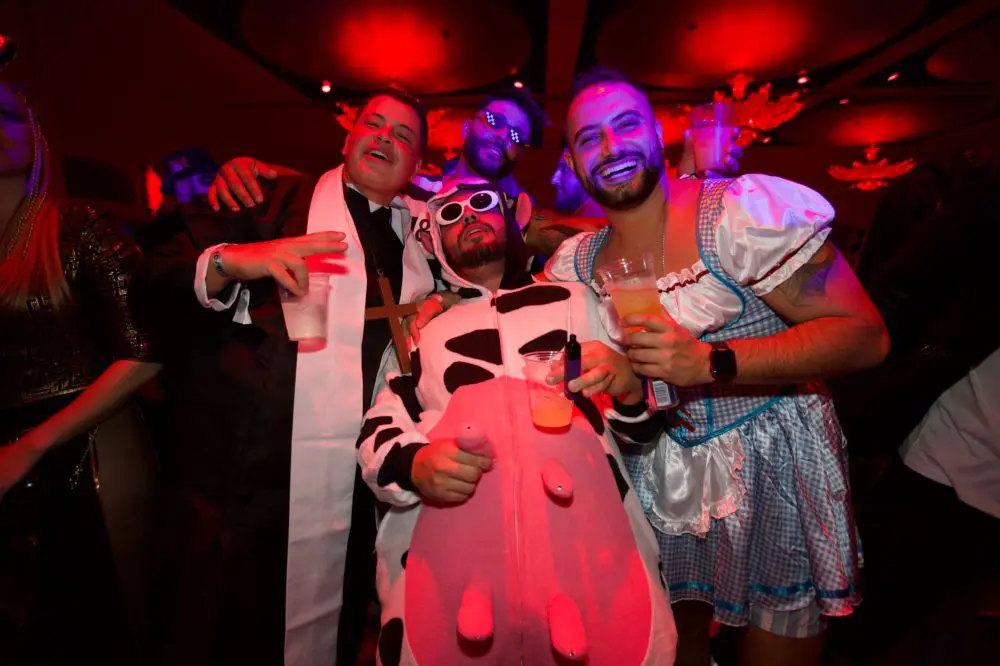 Halloween Do Dennis Dj Em Newark Nos Eua Com Produção Da Alfa 3 Produções, É Puro Sucesso! 2 Processed Ec221Ddc C0A0 43A6 8C93 5337821C9527 Bf1Pnqaj Egobrazil