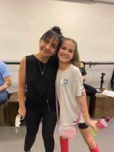 Sofia Budke estreia no Espetáculo Musical ‘Escolinhazinha do Professor Raimundo, em São Paulo