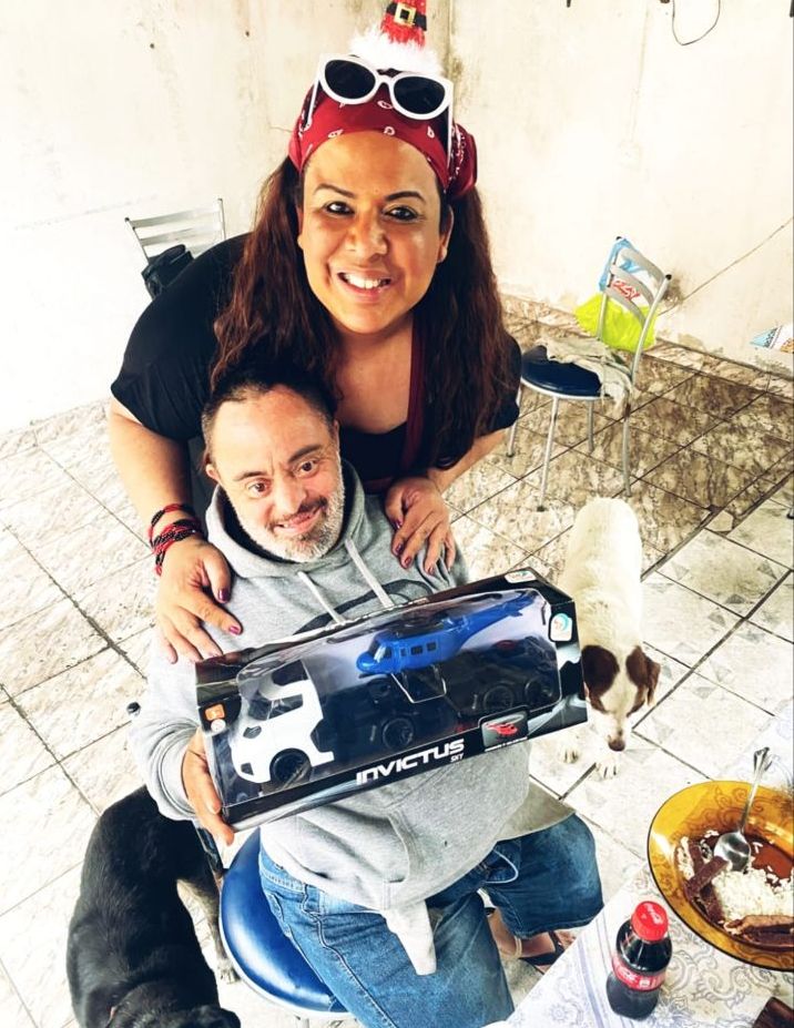Juju Bonita em ação social de Natal - Foto: Divulgação