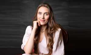 Raquel Perondi mostra os pequenos detalhes que podem ajudar na melhora das relações afetivas