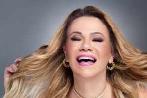 Flavinha Cheirosa exibe novo sorriso e procedimentos estéticos