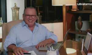 “Não existe milagre para vender remédio barato, existe negociação”, enfatiza Sidney Oliveira