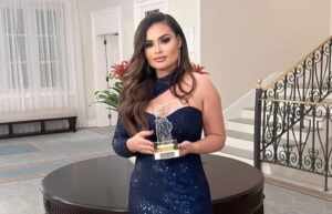 Vanessa Medeiros, especialista referência em micropigmentação, recebe Prêmio no Copacabana Palace