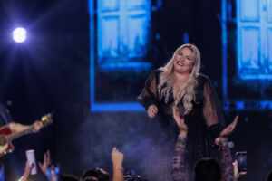 Priscila Meireles e Solange Almeida lançam nesta sexta-feira (07), a canção “Flores”