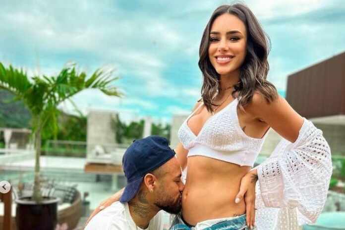 Bruna Biancardi e Neymar anunciam gravidez: 'Sonhamos com a sua vida'