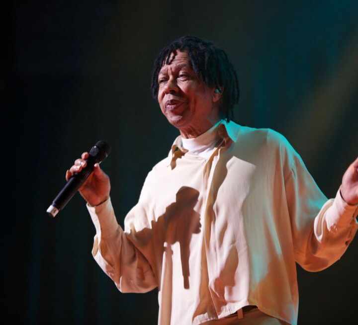 Djavan se apresenta com a Turnê D no The Town Hall, em Manhattan, New York