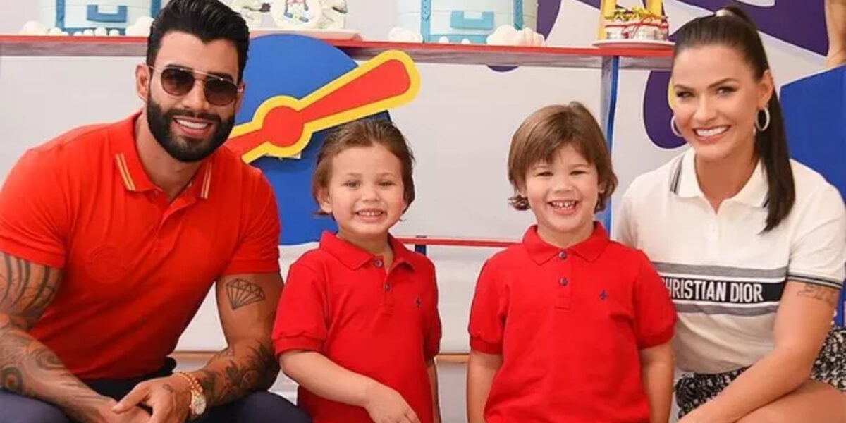 Andressa Suíta, Gusttavo Lima e os dois filhos Gabriel e Samuel (Foto Reprodução/Instagram)