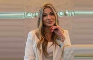 Dra Mariana Ribeiro comenta sobre o PMMA e como ele funciona no procedimento de remodelação glútea