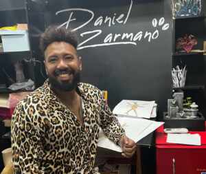 Estilista e muso, Daniel Zarmano terá jornada dupla no carnaval 2024