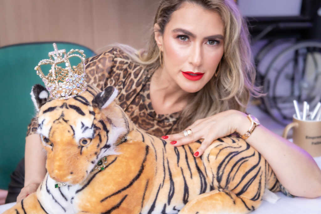 Empresarias Felinas 235 Egobrazil