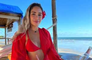 Após adotar gatinha, ex-BBB Jake Leal a leva para a castração