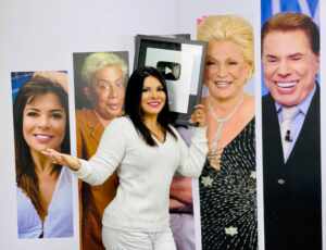 Mara Maravilha afirma: “Estou voltando para a TV, mas agora também sou da internet”