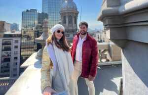 Ex-BBB Amanda Gontijo e o noivo Danilo Monteiro curtem os encantos do Chile