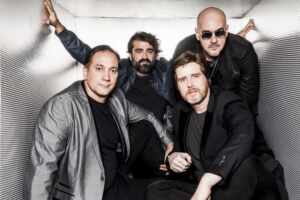 “Festa Geração 80” com Biquíni Cavadão e Uns & Outros no Bangú Shopping