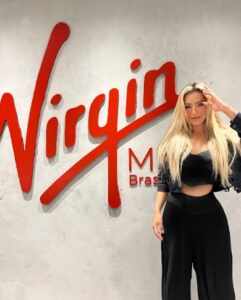 Cantora Tollendal assina com o grupo Universal Music