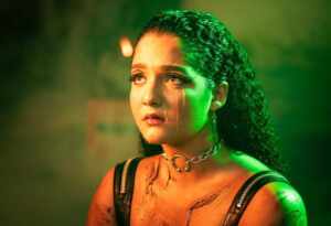 Cantora e compositora LIA revela o título de seu próximo single