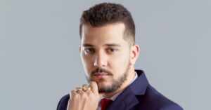 Conhecimento Jurídico para todos: A missão de Roney Max de Oliveira