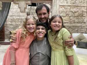 Atriz e modelo Joana Freymüller estreará nas telinhas em 9ª temporada de Reis, na Record