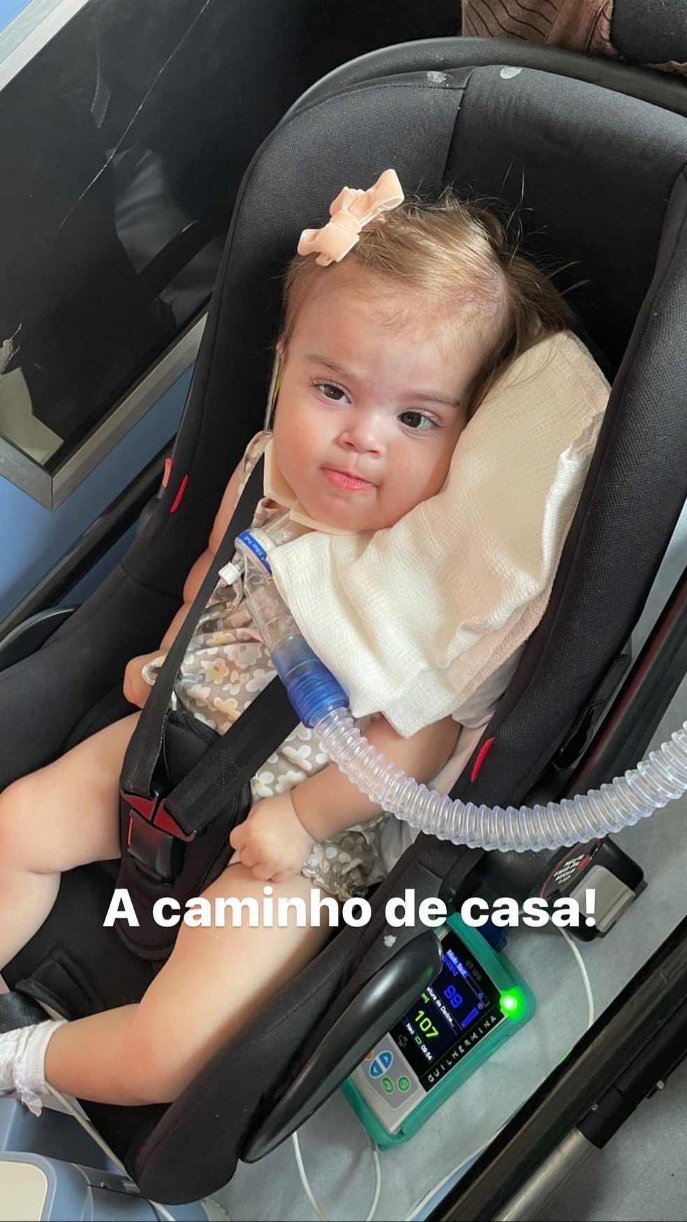 Maria Guilhermina, filha de Juliano e Letícia Cazarré, tem alta hospitalar — Foto: Reprodução / Instagram