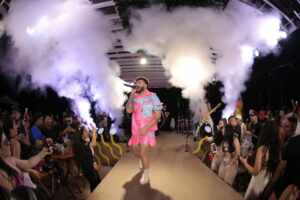 Kadu Martins grava Swing do Km 2.0 ao vivo na Praia do Futuro em Fortaleza