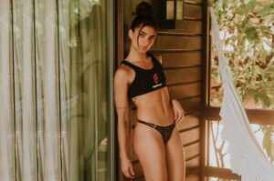 Ex-BBB e jogadora de vôlei, Key Alves, adere a nova plataforma FanFever