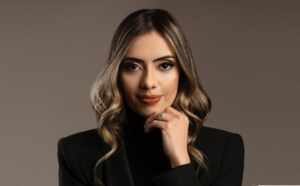 Sophia Martins fala do lançamento de seu livro para o Programa Internacional ‘To Talk’