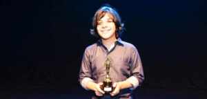 Premiação: Arthur Policarpo recebe o Troféu MG Talento Kids e Teens 2023; confira!