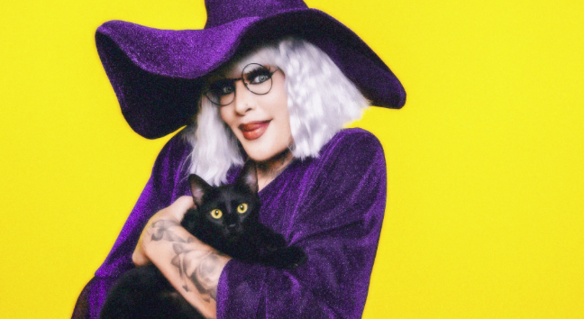 Gloria Groove vira Rita Lee para homenagear bruxas brasileiras em novo projeto de Halloween