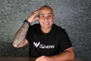 Di Leal – O Impacto ‘Positivo’ da Pandemia na vida de um empresário com depressão e endividado