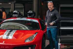Especialista Automotivo Fabio Dutra de Souza analisa nova Ferrari SF90 XX que supera Lamborghini Híbrido