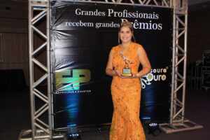 Lilian Goese comemora 22 anos como Hair Stylist e se prepara para lançar produtos de sua marca