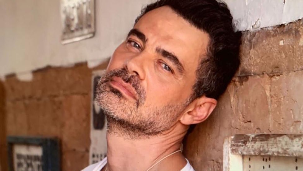 Carmo Dalla Vecchia critica a escolha de héteros para viver personagens gays: “Injusto”