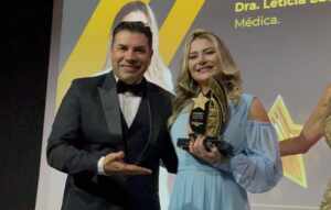 Destaque Internacional: Dra. Letícia Lucas Recebe Prestigioso Prêmio Gold Star em Dubai