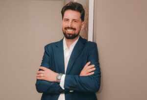 Fabricio Stempkowski é referência na espiritualidade, seu dom tem transformado vidas no Brasil afora