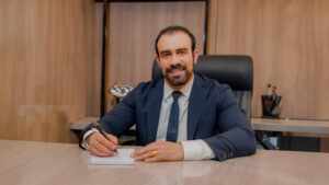 Lipo Ultra Hd e mais: Conheça o cirurgião plástico dos famosos DR. Ricardo Araújo