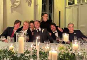 Médico das estrelas Dr. Ivan Rollemberg, Sir Rod Stewart e David Palmer em Londres