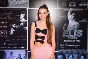 Estrelas e Troféus no Palco: Bia Brumatti prestigia e brilha no Prêmio DID 2023, em SP