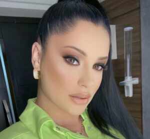 Daiane Marchetti: jovem empreendedora gaúcha expande seu império de moda praia; veja!