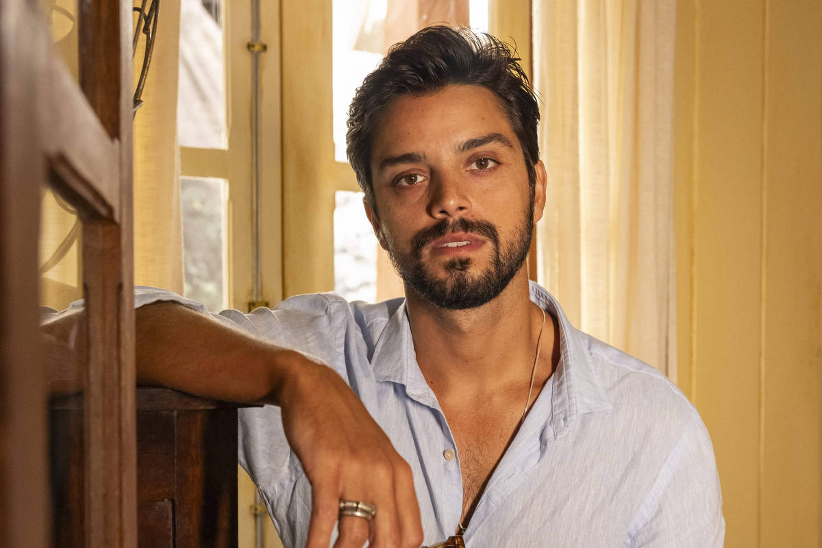 O ator Rodrigo Simas em 'Renascer' - Foto: Fabio Rocha/Globo