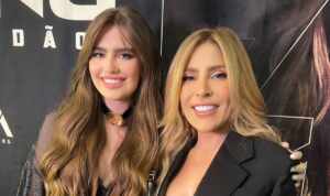 Manu Bahtidão e Júllia Zimmêr improvisam feat de “Quem Perde É Quem Trai”