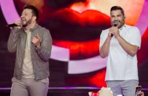 Cleber & Cauan gravam DVD em Goiânia em uma noite inesquecível de muita emoção 