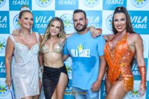 Musas do carnaval celebram aniversário de Iuri Cruz na quadra da Vila Isabel