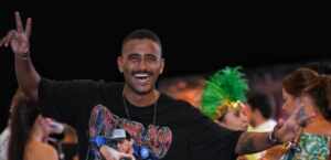 Lucas Pizane curte prévia de Carnaval em Salvador ao lado da namorada