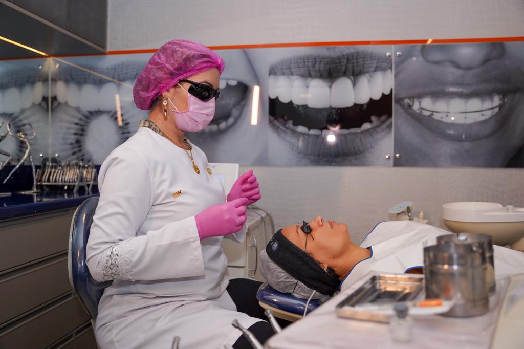 Caso em consultório alerta à importância da comunicação entre paciente e dentista